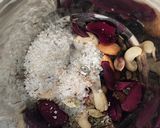 A picture of step 2 of Thandai.