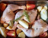 Foto del paso 1 de la receta: Pollo al horno con verduras