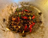 Foto langkah ke 4 dari resep Tumis Kerang Dara.