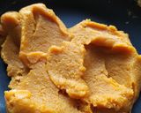 A picture of step 2 of Besan modak.