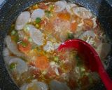 Foto langkah ke 5 dari resep Sup Tomat Telur Topping Sosis Wortel.