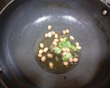 A picture of step 2 of Kanda Batata Poha.