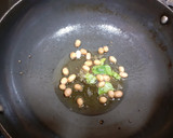 A picture of step 2 of Kanda Batata Poha.