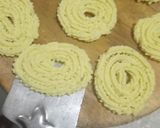ચોખા ના લોટ ની ચકરી (Rice Flour Chakri Recipe In Gujarati) રેસીપી સ્ટેપ4ફોટો