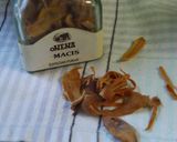 Foto del paso 1 de la receta: Manzanas viejas con dátiles al aroma de macís