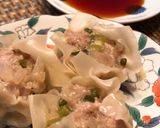 A picture of step 5 of Chinese steamed meat dumplings (Shumai).