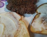 A picture of step 4 of Peppered Pink Salt Burger.