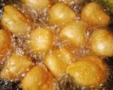 पूर्वी यूपी की प्रसिद्ध थाली मूंग की दाल की कढ़ी (मूंगोड़ी)चावल,जीरा आलू,कचरी,पापड़,चटनी, अचार रोटी साथ में बेसन के लड्डू रेसिपी चरण 4 फोटो