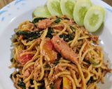Foto langkah ke 4 dari resep Mie kangkung Terasi/belacan.