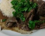 Foto del paso 6 de la receta: Higaditos encebollados con timbal de arroz