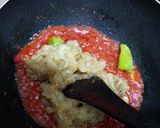 A picture of step 3 of Brinjal karahi.