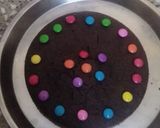 A picture of step 10 of Oreo Biscuit cake.