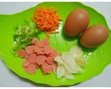 Foto langkah ke 1 dari resep Martabak Mie Sosis dan #Bekal2Khansa.
