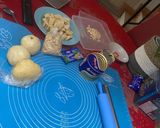 Foto langkah ke 1 dari resep Bolen Pisang Coklat Lumer.