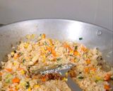 Foto langkah ke 4 dari resep Omurice/omelet nasi goreng (#postingrame2_nasi).