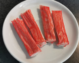 Foto del paso 2 de la receta: Huevos rellenos de Surimi y Bonito del norte