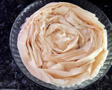 Foto del paso 3 de la receta: Tarta flor de pasta filo con manzana