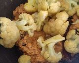 A picture of step 7 of "Gobhi Rezala".