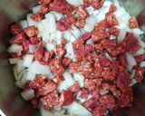 Foto del paso 3 de la receta: Manitas de cerdo en salsa