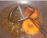 A picture of step 4 of Eggless Doughnut.