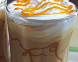 A picture of step 5 of Caramel Frappuccino🍶.