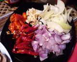 Foto langkah ke 1 dari resep Oseng mie pedas.