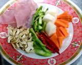 รูปขั้นตอนการทำที่ 1 ของ ไก่ผัดเม็ดมะม่วง