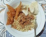 Foto langkah ke 3 dari resep Pangsit rebus untuk mie ayam.