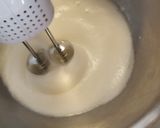 Foto del paso 3 de la receta: Macarons rellenos de frosting de queso de cabra