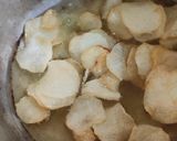 બટાકા ની ચિપ્સ (Bataka Chips Recipe In Gujarati) રેસીપી સ્ટેપ2ફોટો