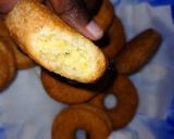A picture of step 7 of Crunchy donughts.