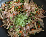 Foto del paso 3 de la receta: Chofan de sobras😋👌