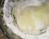A picture of step 3 of Bee sting cake (German pastry).