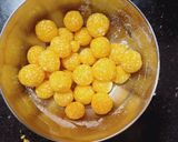 A picture of step 2 of Mango vanilla boba milkshake.