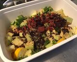 A picture of step 7 of Zucchini Duo with Tomatoes, Bell Pepper, Seaweed, and Green Chilies.