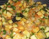Foto del paso 2 de la receta: Calzón vegetariano rapidísimo 😏🌱👀