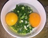 Hình bước làm 1 của món Trứng rán mỡ hành