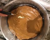 Foto del paso 3 de la receta: Torta cumpleaños súper fácil de chocolate, frutillas y chantillí