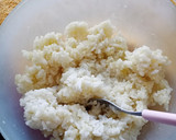 Foto del paso 2 de la receta: Bomba de Arroz con papa rellena de huevo y queso, a la pizza