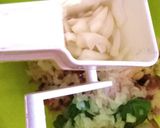 A picture of step 2 of Panzanella.