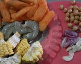 Foto langkah ke 1 dari resep Sup Udang Gembira.