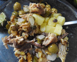 Foto del paso 2 de la receta: Ensalada exprés de patatas con caballa