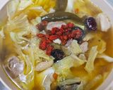 剝皮辣椒高麗菜雞湯的食譜步驟2照片