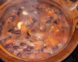 Foto del paso 5 de la receta: Porotos colorados con panceta y fideos
