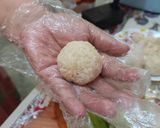 Foto langkah ke 2 dari resep Bola-bola Nasi Uduk.
