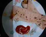 A picture of step 4 of Vegetable Kathi Roll.