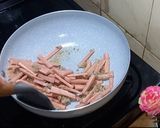 Foto langkah ke 2 dari resep Lumpia Isi Mie, Sosis dan Wortel.