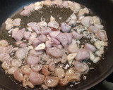 Foto del paso 1 de la receta: Hojaldrada con verduras con queso y gambones