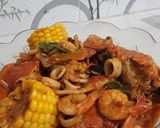 Foto langkah ke 11 dari resep Seafood Saos Padang.