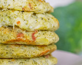 Foto del paso 3 de la receta: Tortitas de patata y brócoli con queso